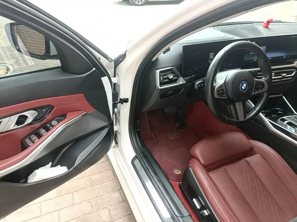 BMW i3 — миниатюра 16