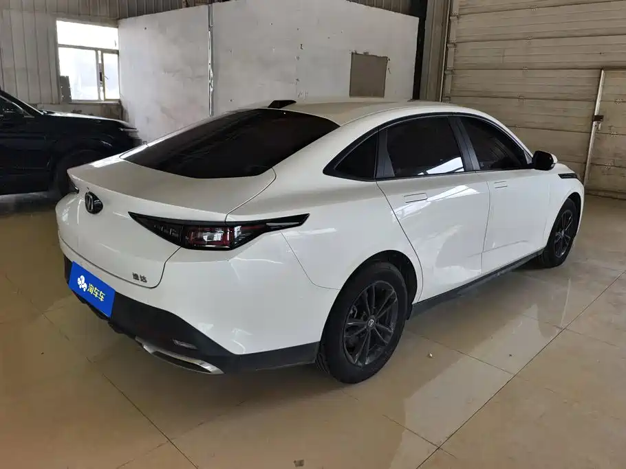 Changan Yida — миниатюра 3