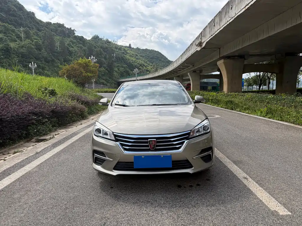 Roewe 360 — миниатюра 8