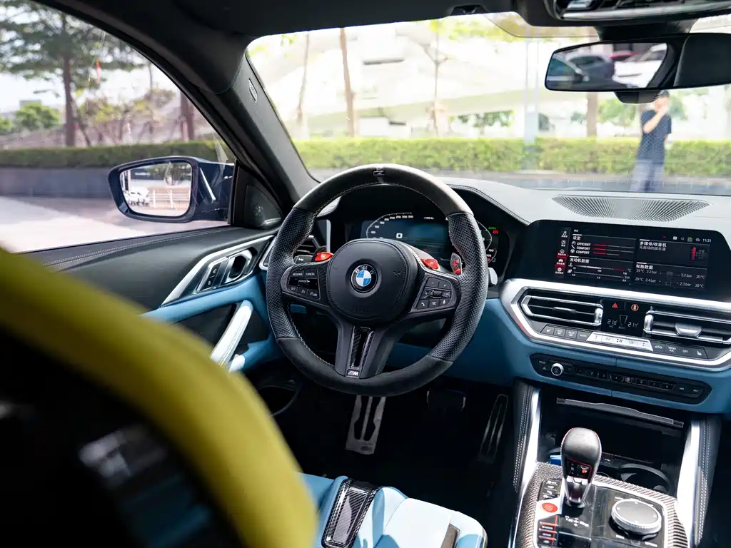 BMW M4 — миниатюра 24