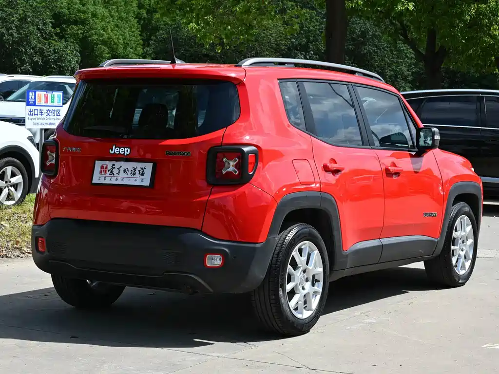 Jeep Renegade — миниатюра 8