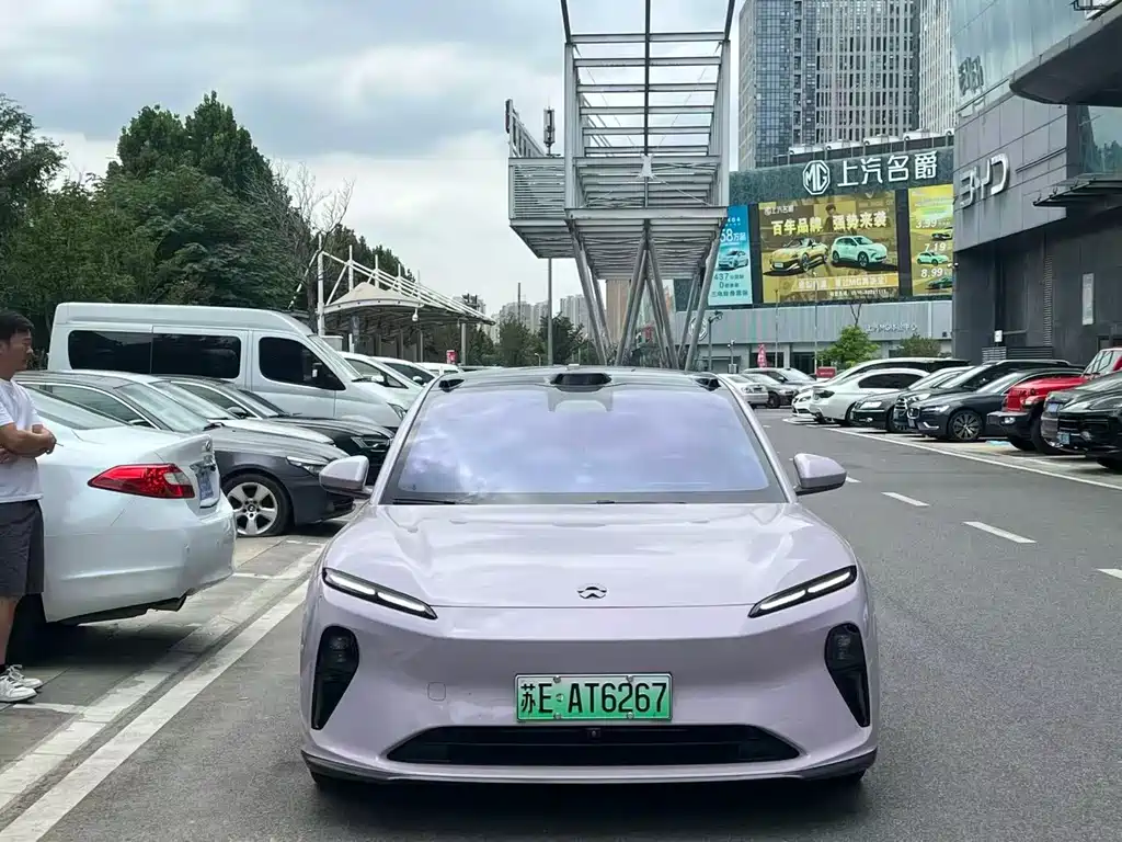 NIO ET5 — миниатюра 2