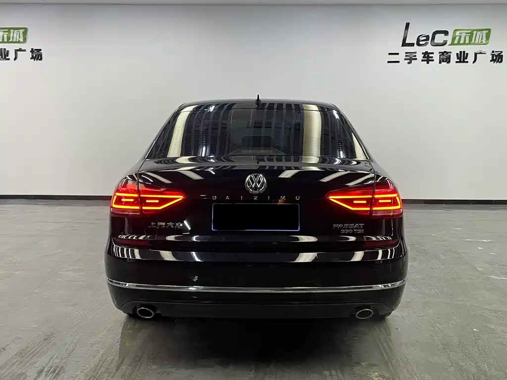 Volkswagen Passat 2017 330TSI DSG