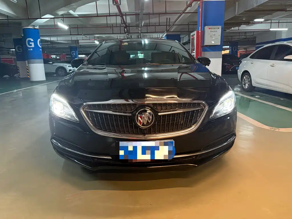 BUICK LACROSSE