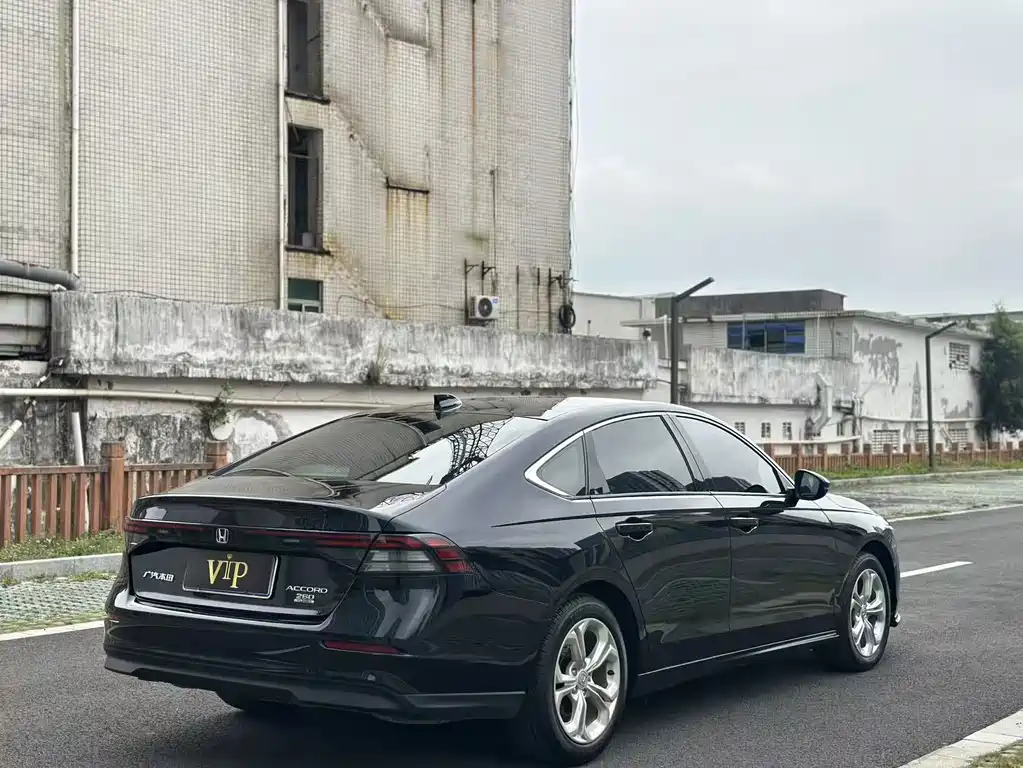 Honda Accord — миниатюра 4