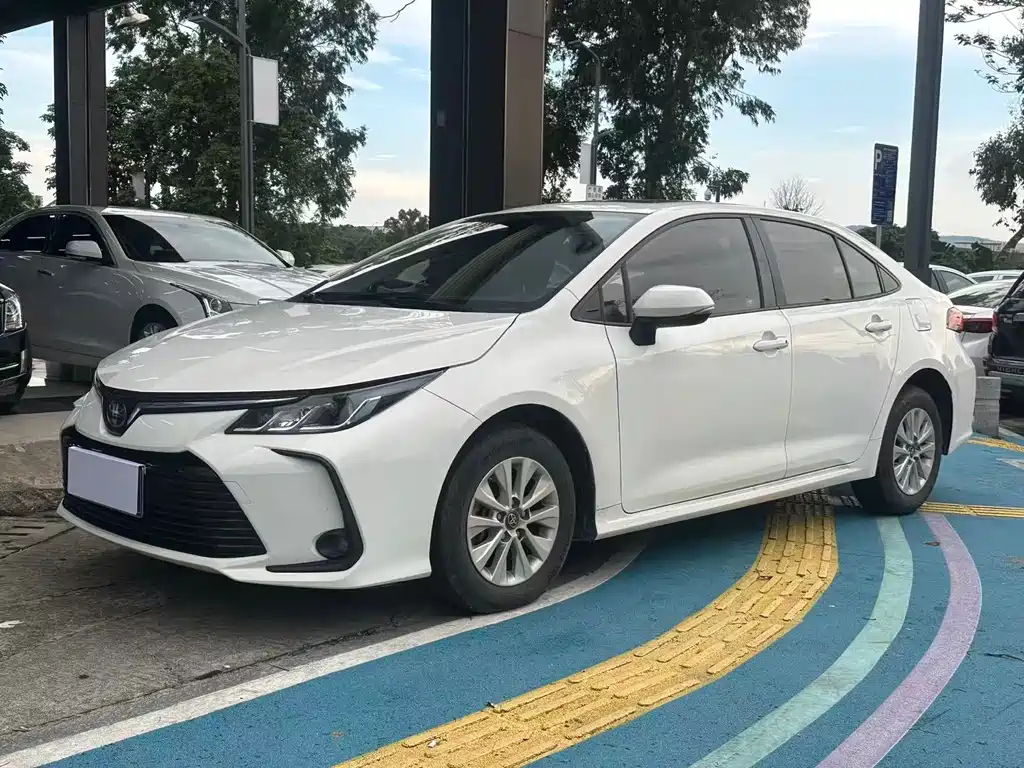 Купить Toyota Corolla