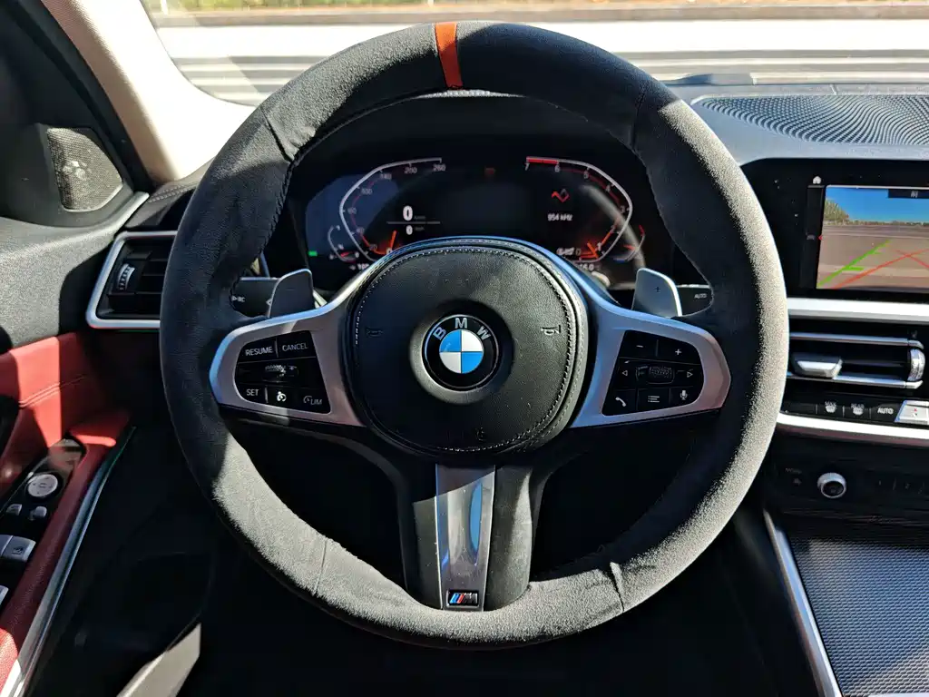 BMW 3 Series — миниатюра 10