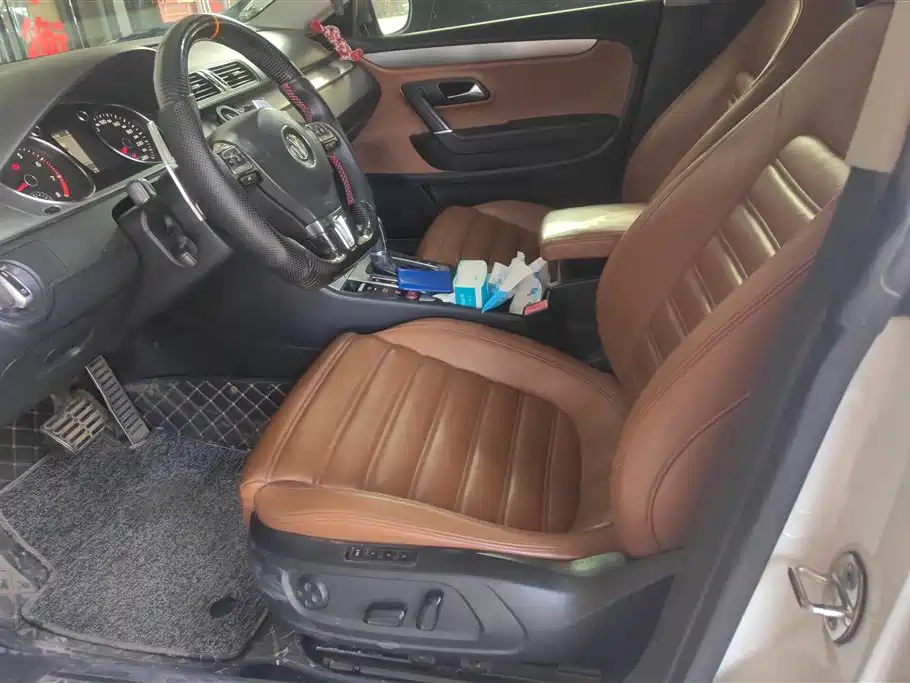 Volkswagen FAW - Passat CC CC 2012 2.0TSI Luxury