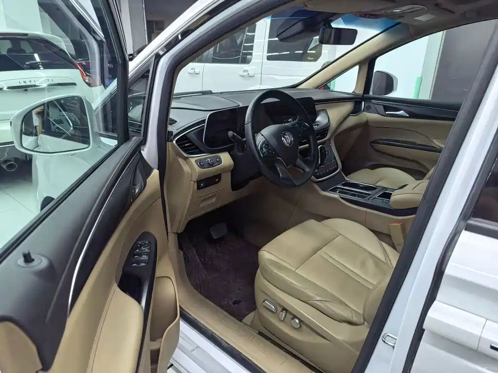 Buick GL8 — миниатюра 4