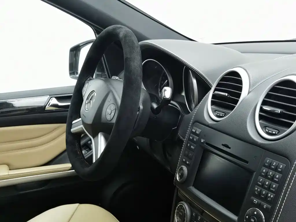 Mercedes-Benz M-Class — миниатюра 22