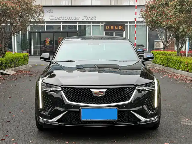 CADILLAC CT4