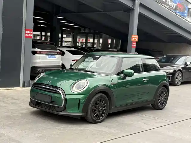 MINI  2022