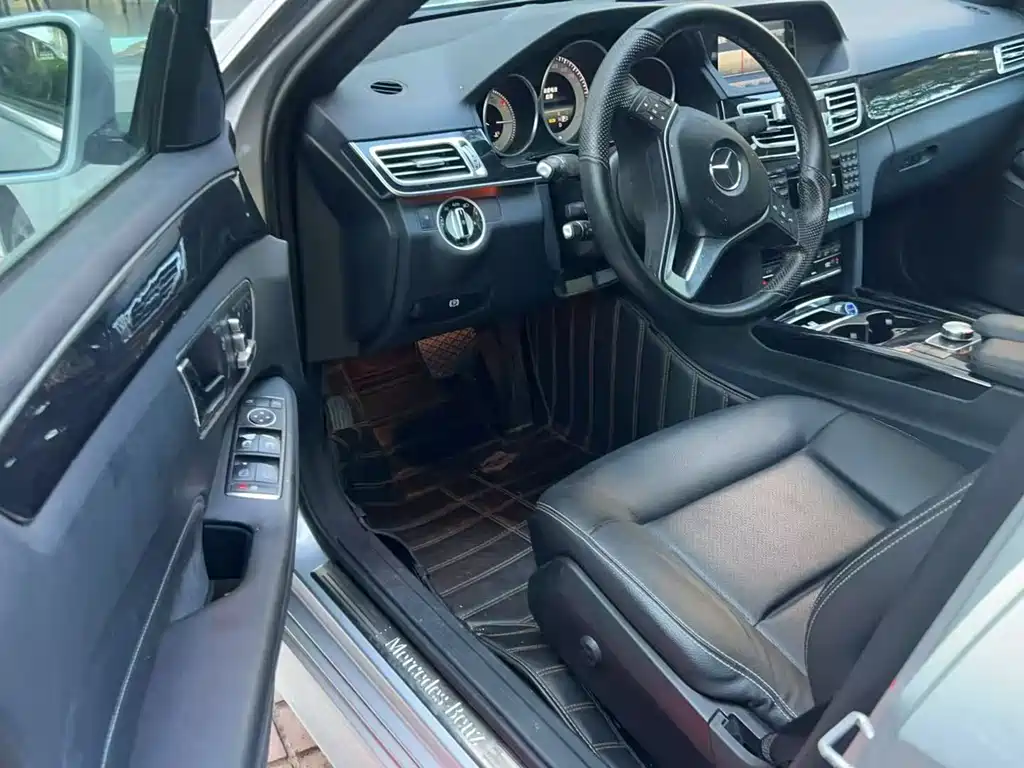 Mercedes-Benz E-Class — миниатюра 6