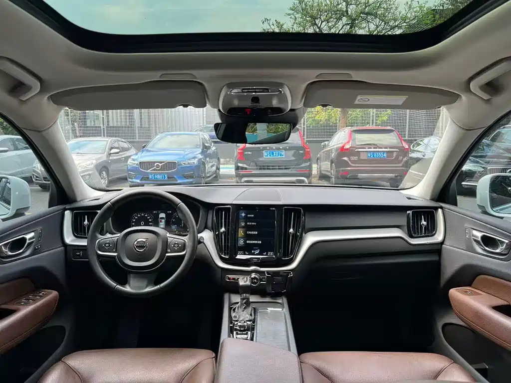 Volvo XC60 — миниатюра 8