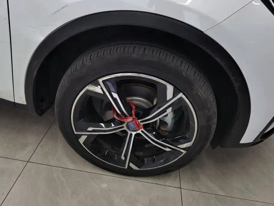 BYD Tang New Energy — миниатюра 6