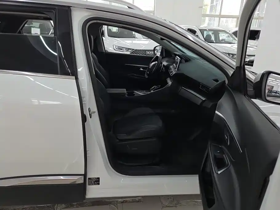 Peugeot 4008 — миниатюра 8