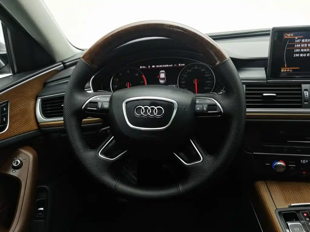 Audi A6L — миниатюра 11