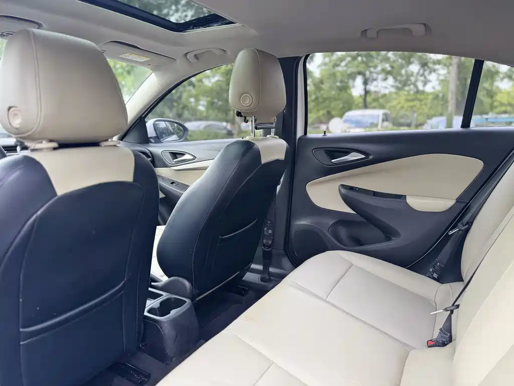 Buick Excelle — миниатюра 9