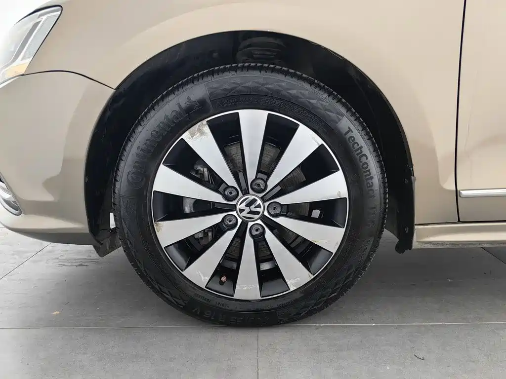 Volkswagen Sagitar — миниатюра 17