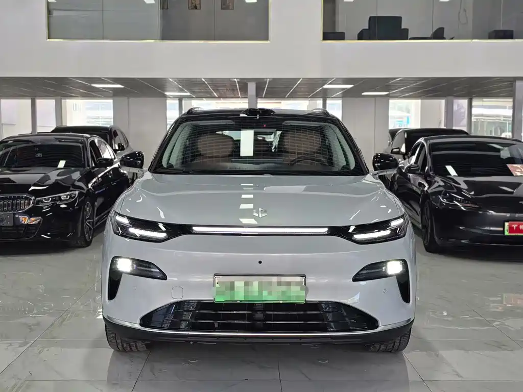 Leapmotor Leapmotor C11 — миниатюра 2