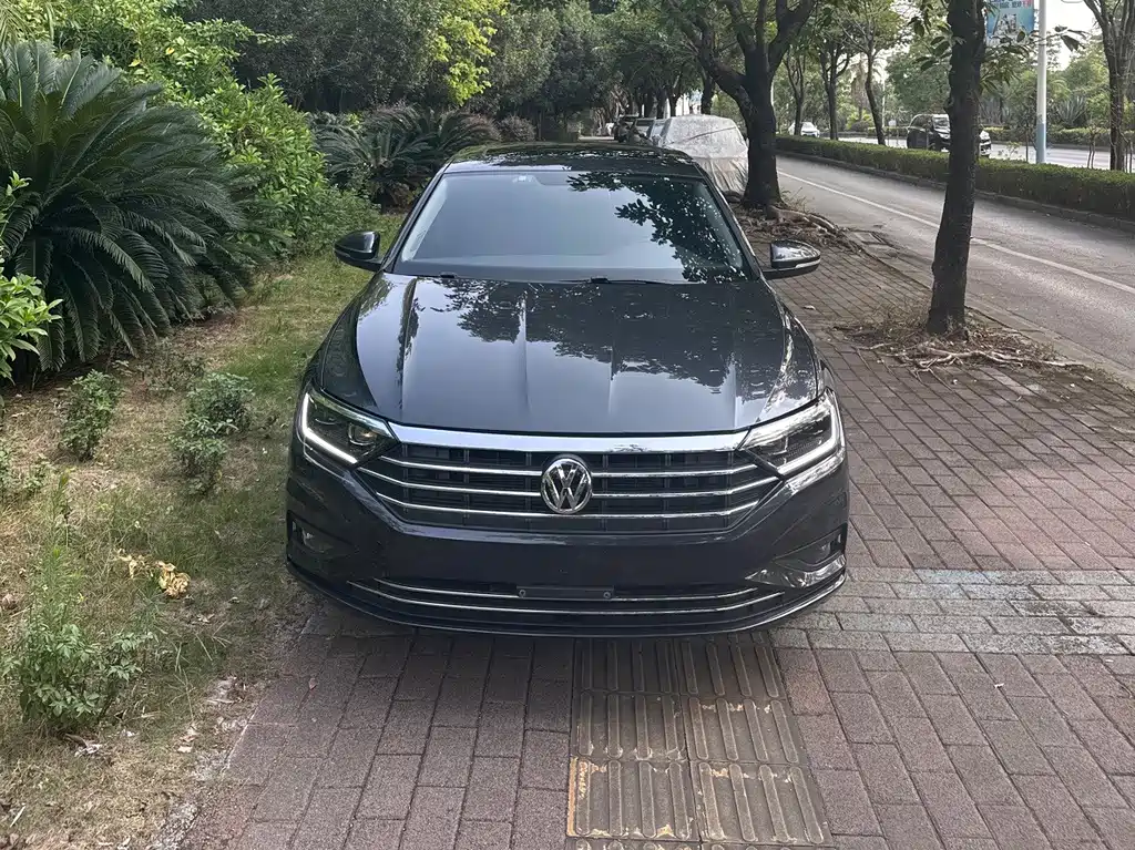 Volkswagen Sagitar — миниатюра 2