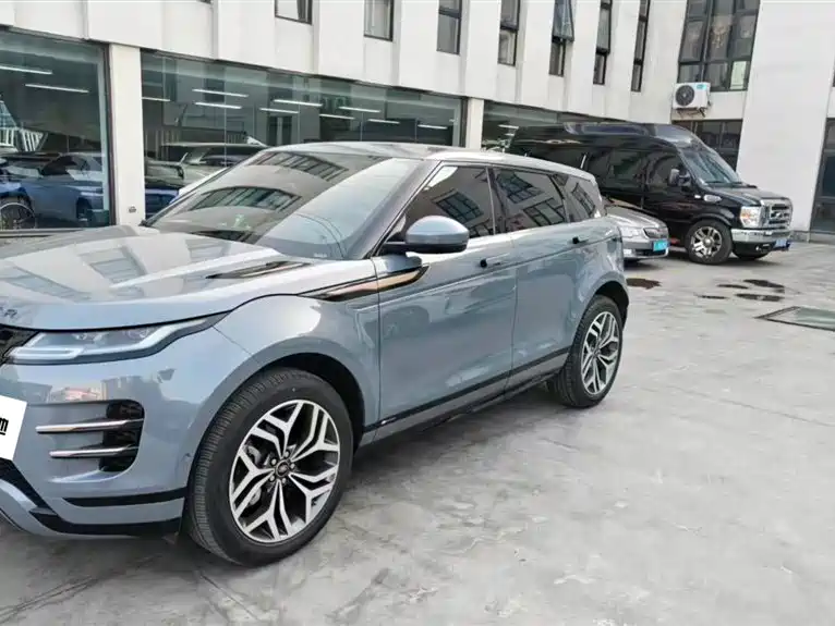 Land Rover Evoque 2021
