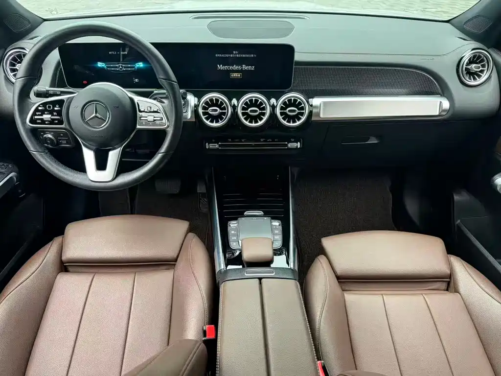 Mercedes-Benz GLB — миниатюра 8