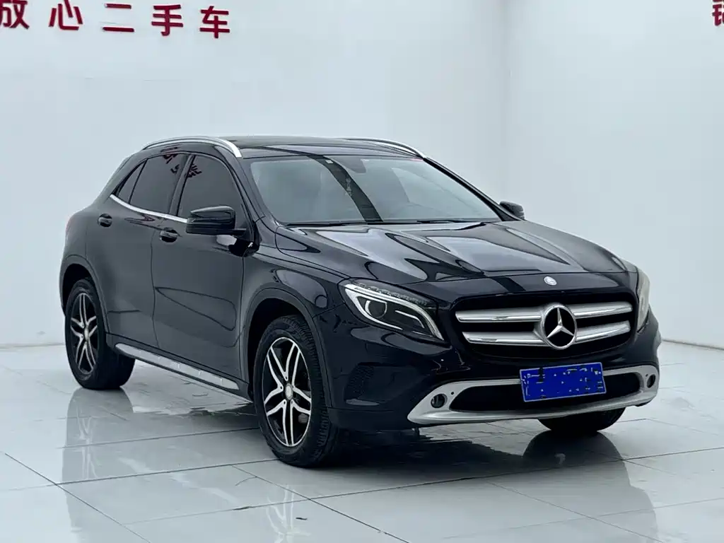 Mercedes-Benz GLA 2016 GLA 220 4MATIC Fashion