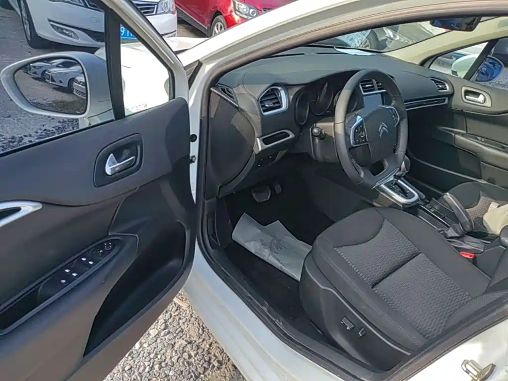 Citroen C4L — миниатюра 16