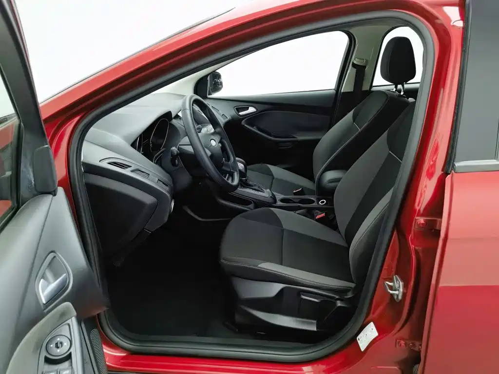 Ford Focus — миниатюра 10