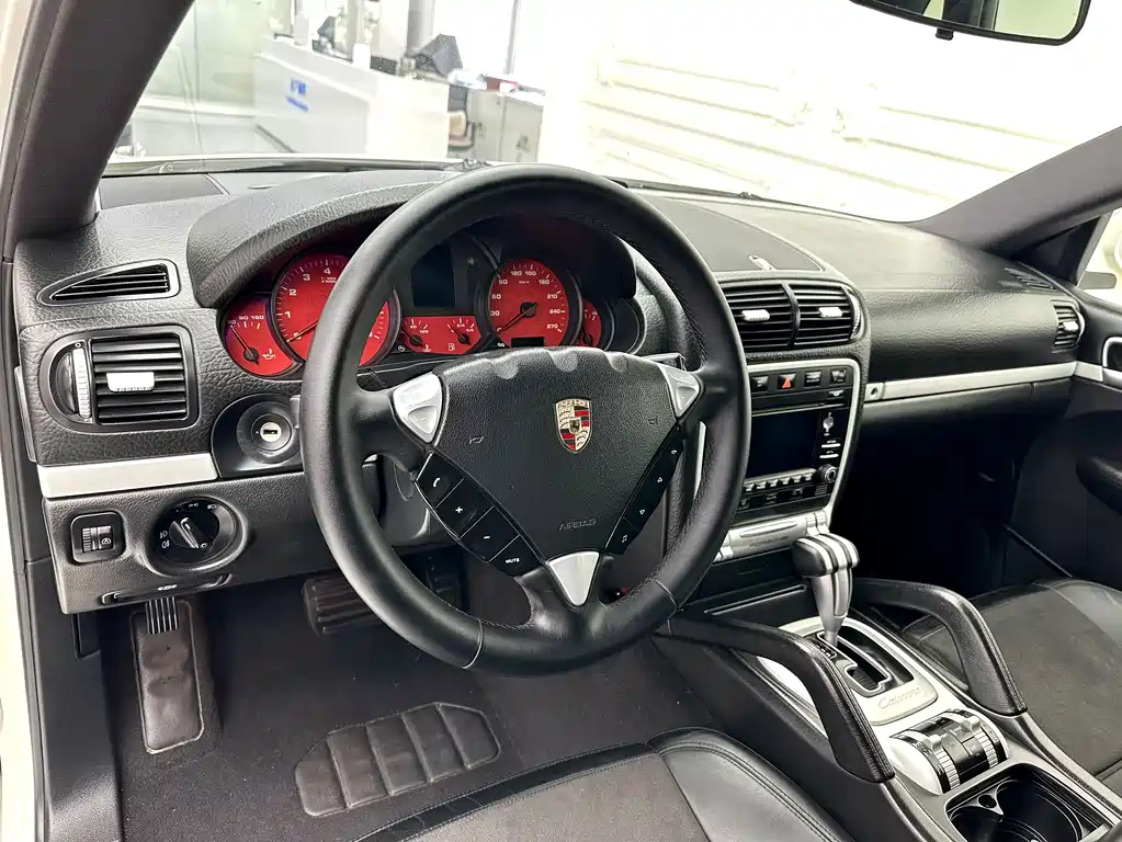 Porsche Cayenne 2010 Edition SportDesign 3.6L