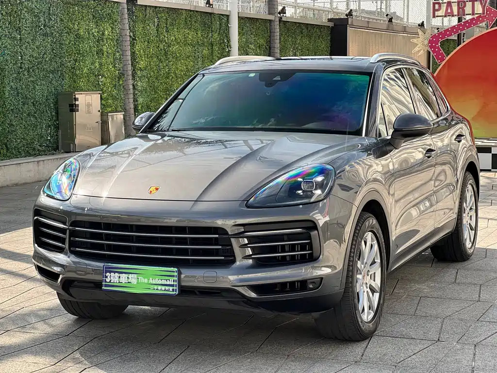 PORSCHE CAYENNE