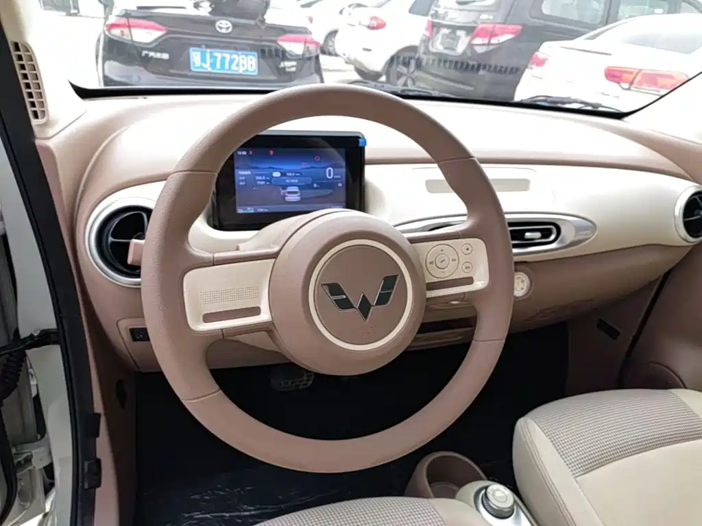 Wuling MINIEV — миниатюра 11