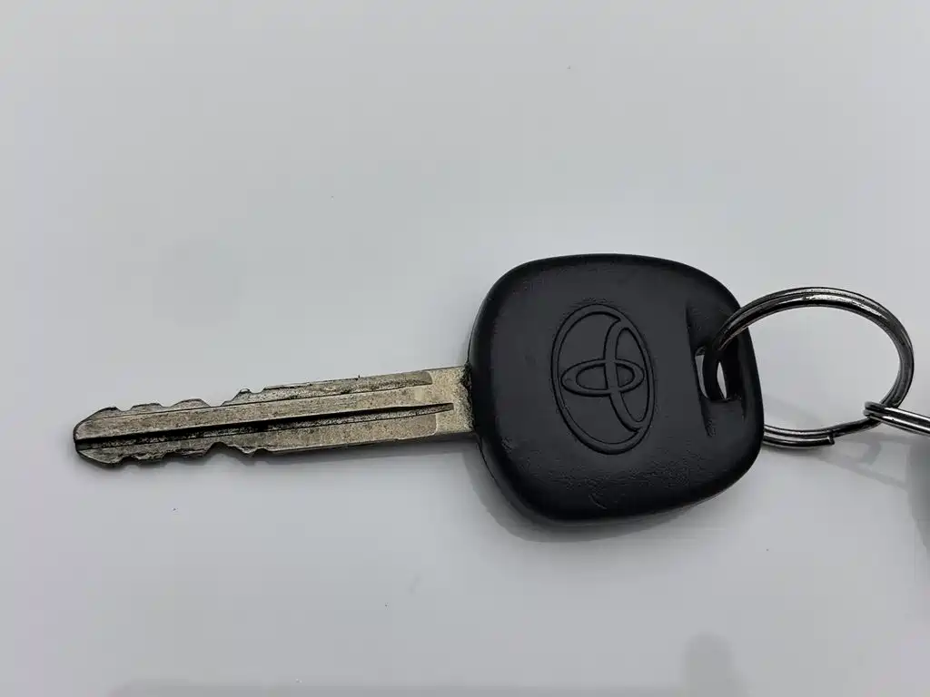 Toyota Yaris L — миниатюра 19
