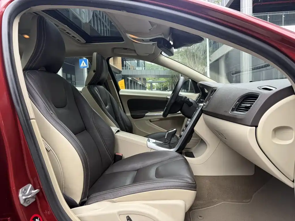 Volvo S60 — миниатюра 12