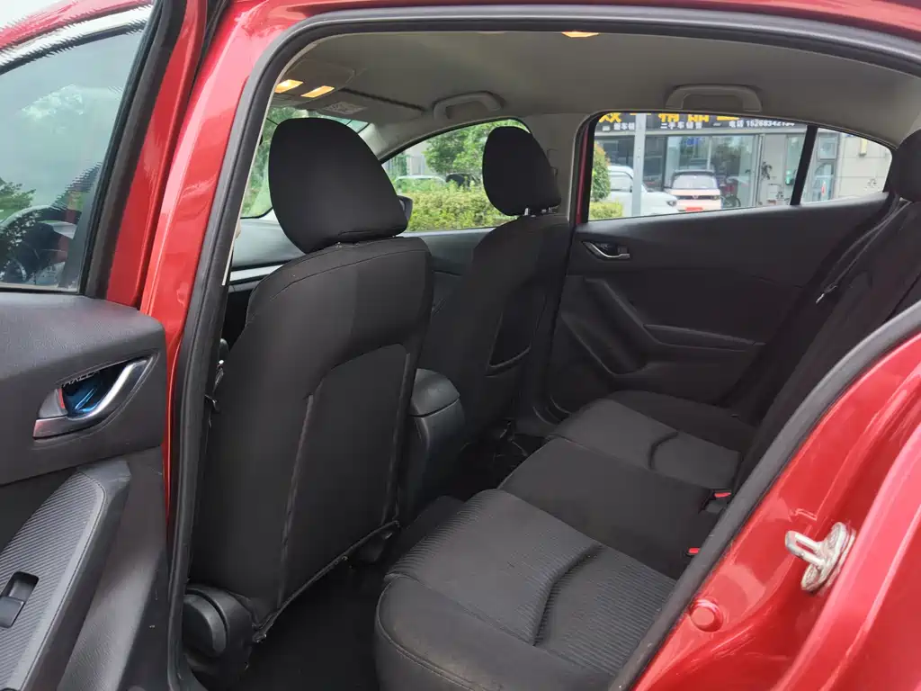 Mazda 3 Axela — миниатюра 11