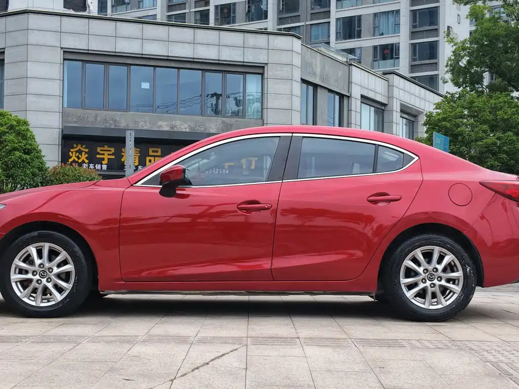 Mazda 3 Axela — миниатюра 3
