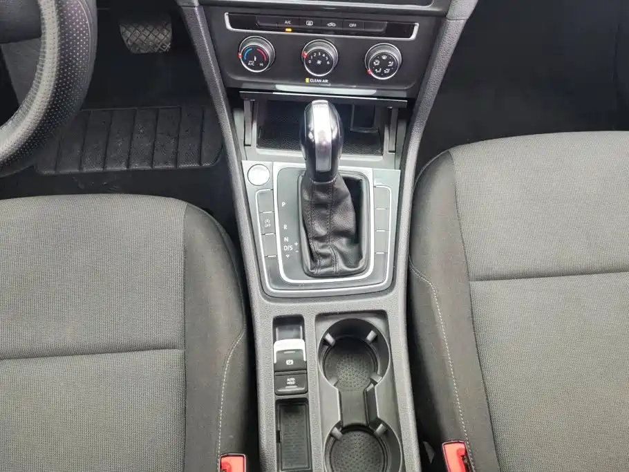 Volkswagen Golf — миниатюра 16