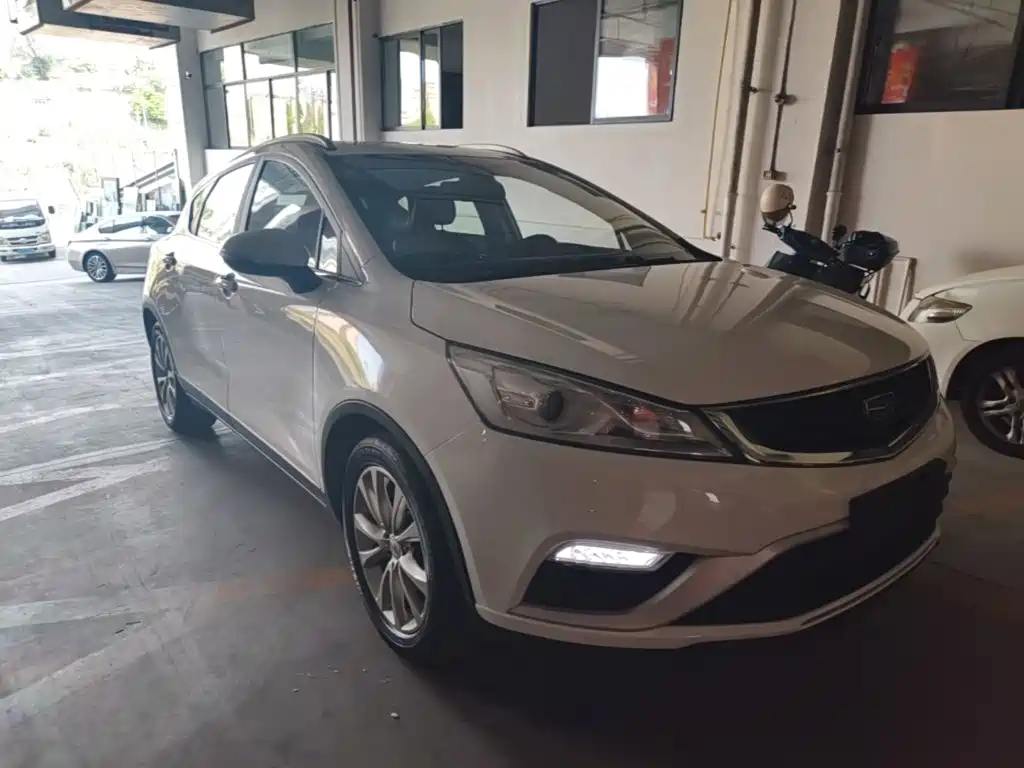 Geely Emgrand GS — миниатюра 4