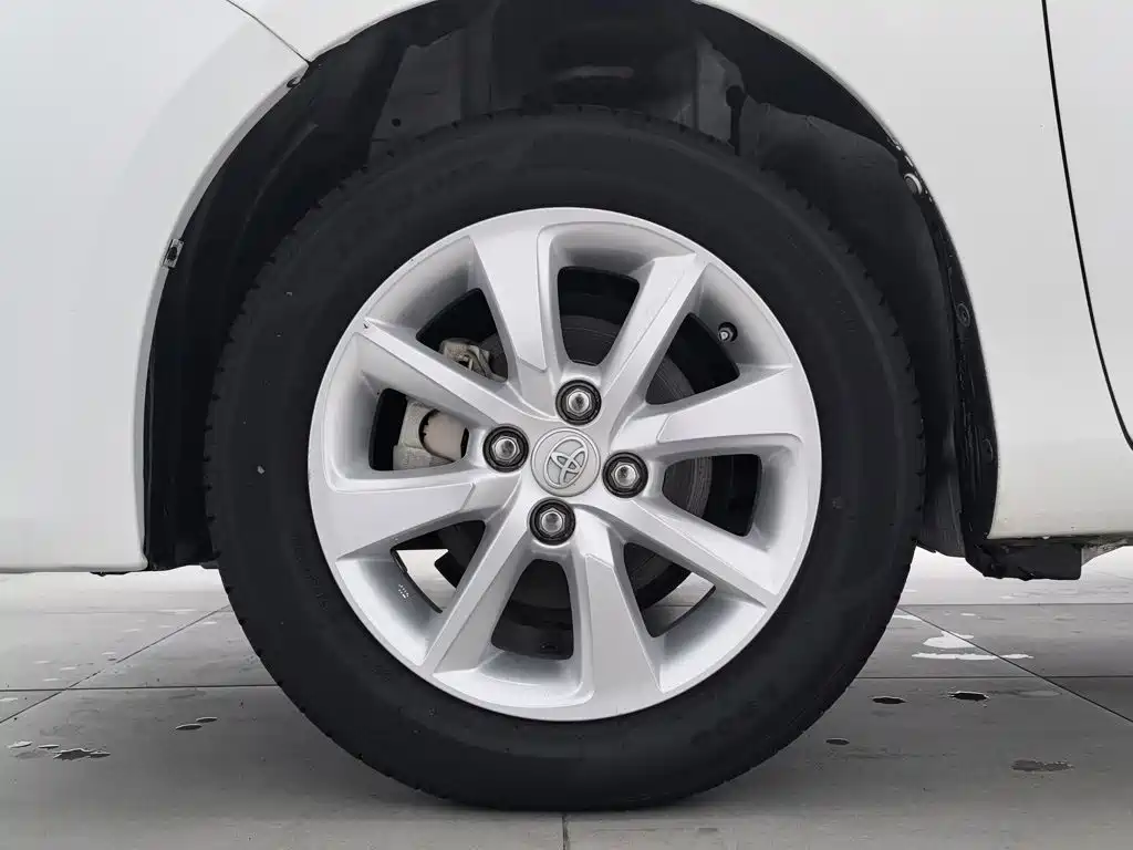 Toyota Yaris L — миниатюра 17