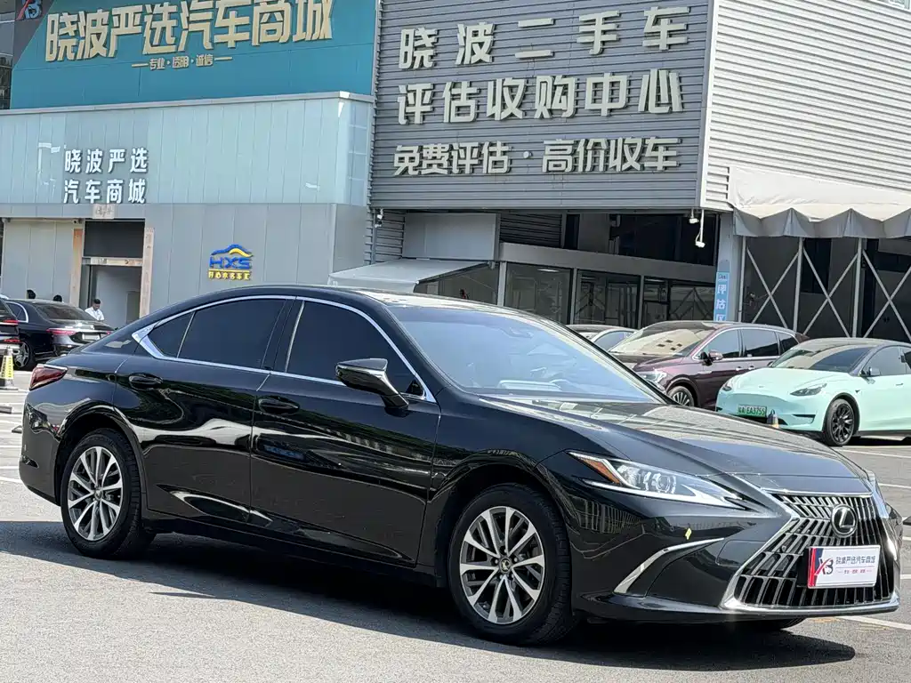 Lexus ES 2021 — фото 6