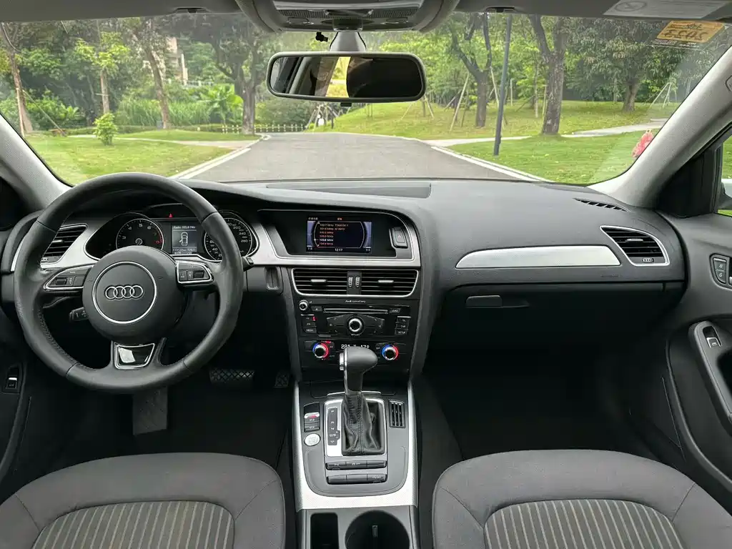 Audi A4L 2016 35 TFSI AT