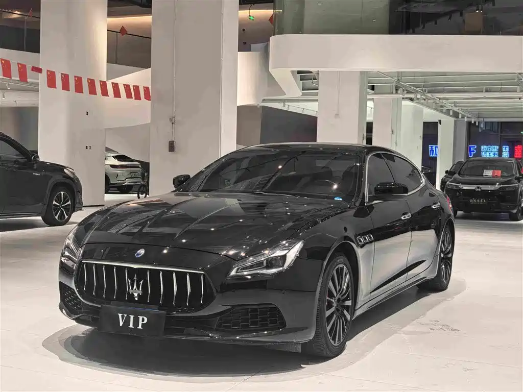 Maserati Quattroporte