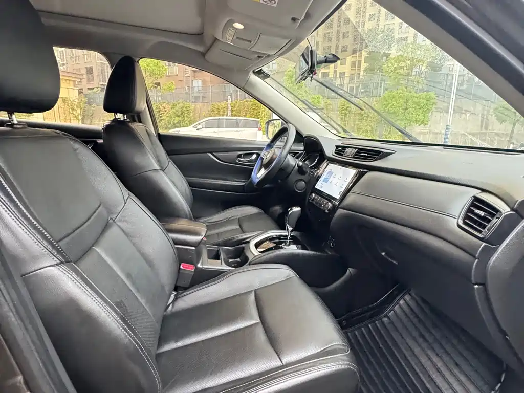 Nissan X-Trail — миниатюра 4