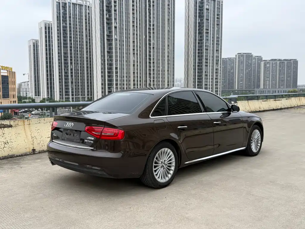 Audi A4L — миниатюра 13