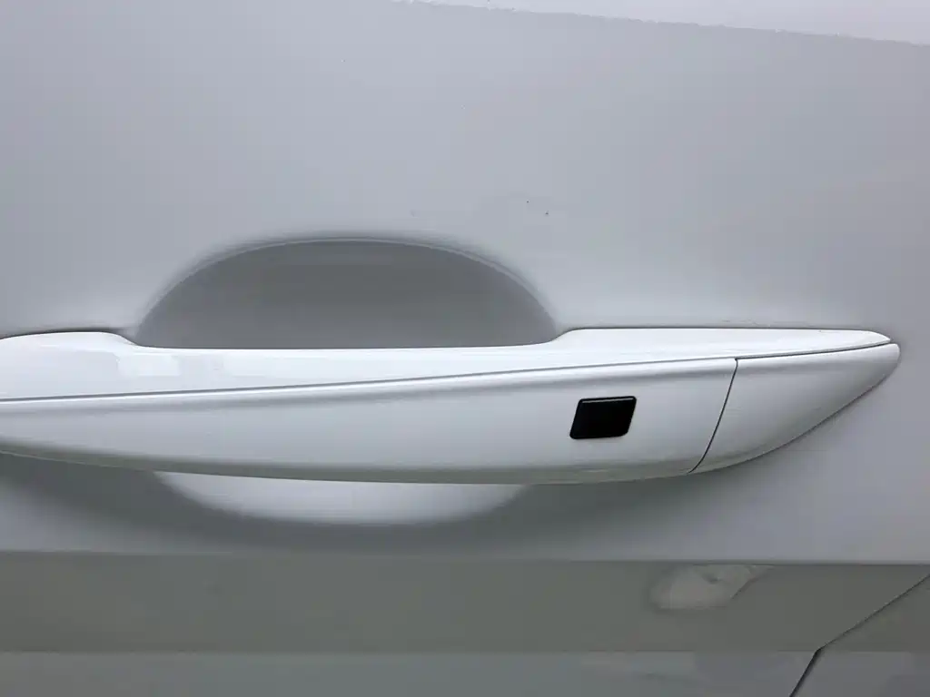 Hyundai Elantra — миниатюра 13
