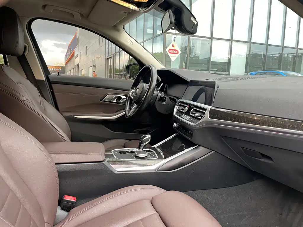 BMW 3 Series — миниатюра 12