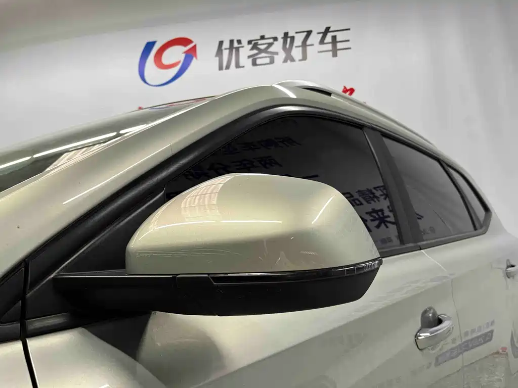 Roewe RX5 — миниатюра 5
