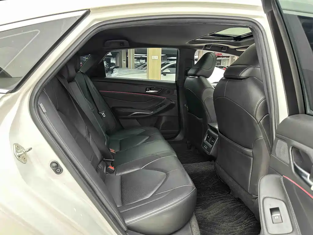 Toyota Avalon 2022 2.0L Luxury