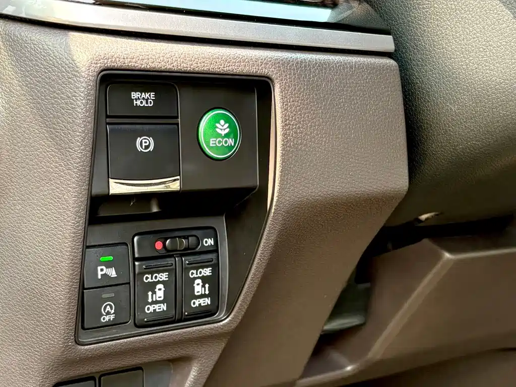 Honda Odyssey — миниатюра 5